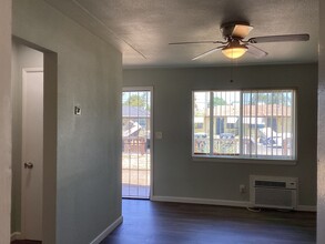 3362 Mayfair Dr S in Fresno, CA - Building Photo - Building Photo