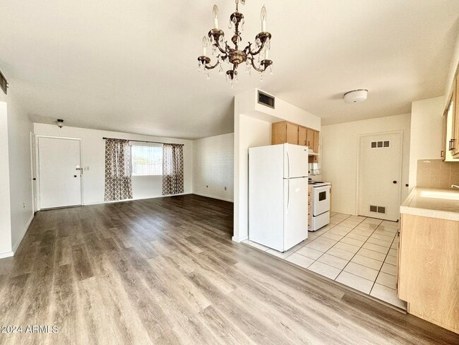10012 N 103rd Ave in Sun City, AZ - Foto de edificio - Building Photo