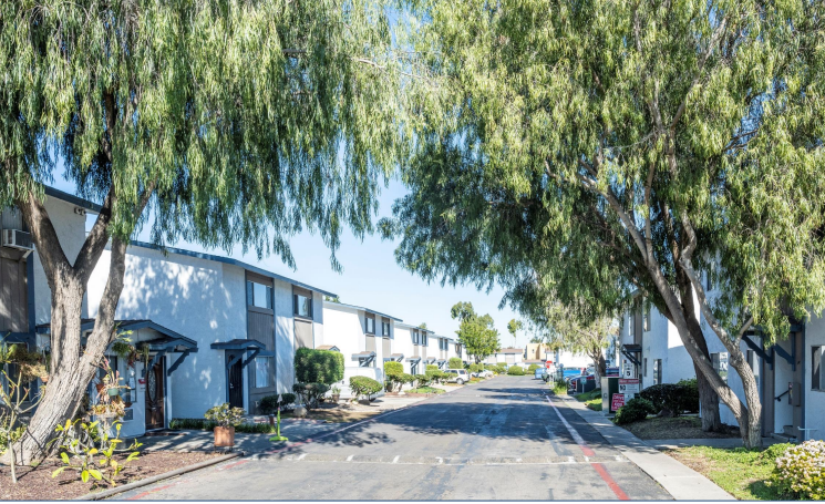 2330 Grove Ave in San Diego, CA - Building Photo