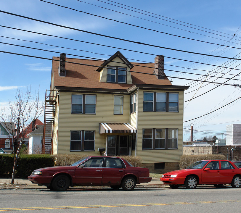 1620 Brownsville Rd in Pittsburgh, PA - Building Photo