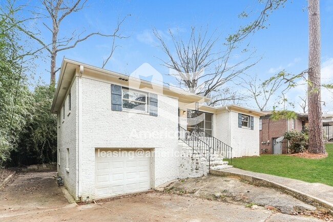 1130 Linwood St in Birmingham, AL - Foto de edificio - Building Photo