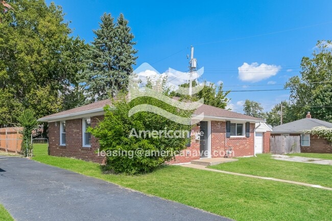 6811 Chamberlain Ct in University City, MO - Building Photo - Building Photo