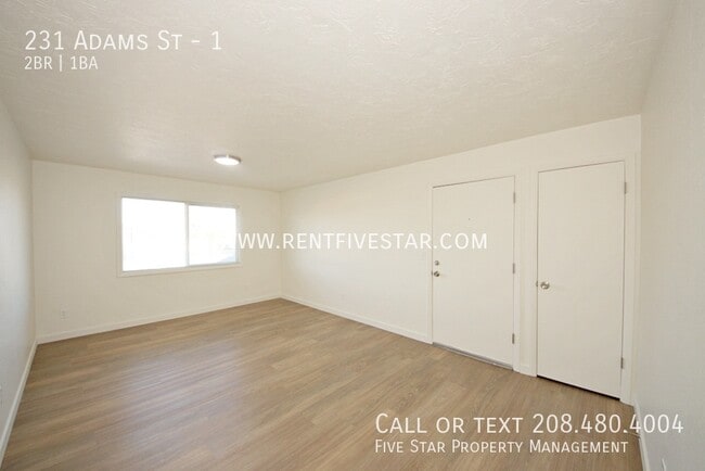 231 Adams St in Chubbuck, ID - Building Photo - Building Photo