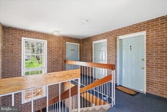 100 Westwick Ct, Unit 3 in Sterling, VA - Building Photo - Building Photo