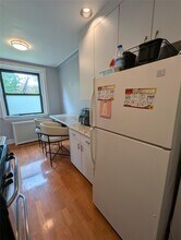 11 Greenridge Ave in White Plains, NY - Building Photo - Building Photo