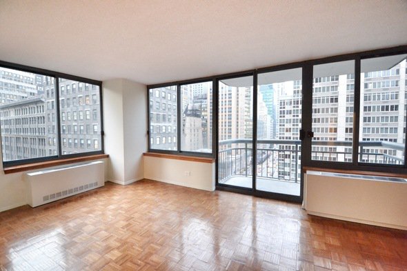 980 6th Ave in New York, NY - Building Photo