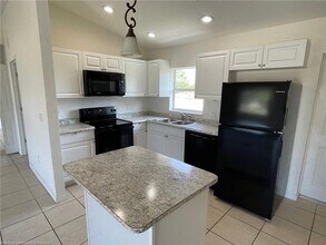 1158 MacArthur St in Lake Placid, FL - Building Photo - Building Photo