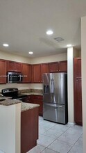197 Las Brisas Cir in Weston, FL - Building Photo - Building Photo