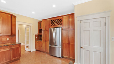 273 Mason Ter, Unit L in Brookline, MA - Building Photo - Building Photo