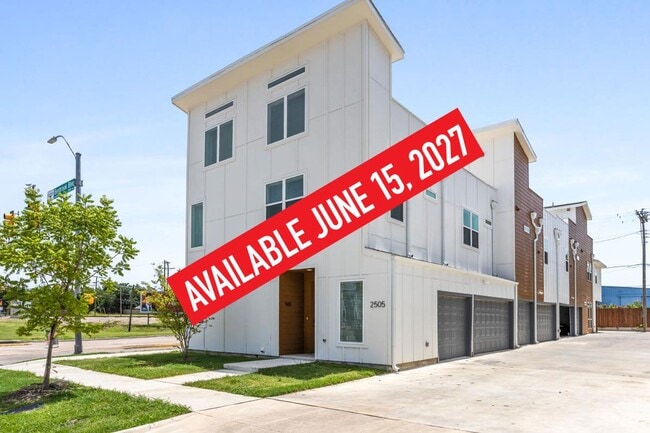 2505 Benbrook Blvd