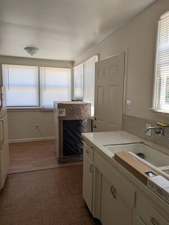 61983 Commercial St in Joshua Tree, CA - Foto de edificio