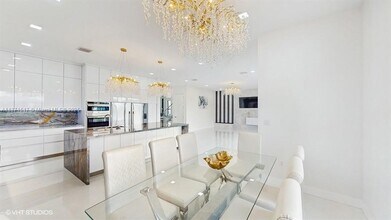 8350 Royal County Down Rd in Boca Raton, FL - Building Photo - Building Photo