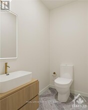 440 Roosevelt Ave in Ottawa, ON - Building Photo - Building Photo