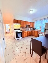 52 Brookdale Ave, Unit 2nd Floor in Newark, NJ - Building Photo