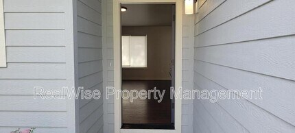 1775 Daffodil Ln in Grants Pass, OR - Building Photo - Building Photo