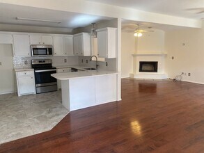 1036 Iola Ave in Lubbock, TX - Building Photo - Building Photo