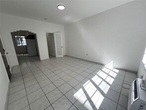 1132 Pennsylvania Ave in Miami Beach, FL - Building Photo - Building Photo