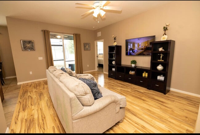 633 Highland Meadows Ave in Davenport, FL - Building Photo - Building Photo