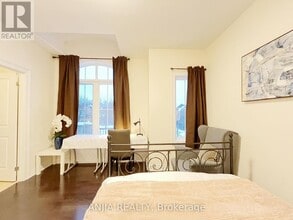 199 Canyon Hill Ave in Richmond Hill, ON - Building Photo - Building Photo