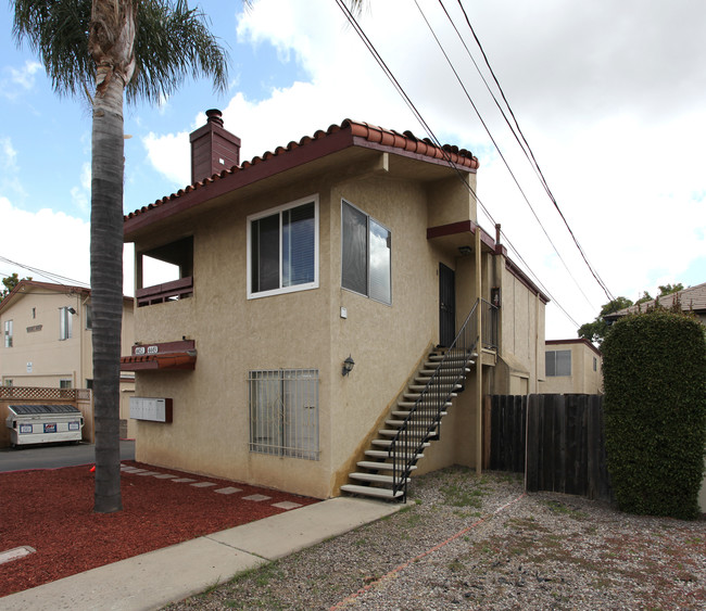 4449-4451 Menlo Ave in San Diego, CA - Building Photo - Building Photo