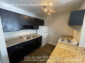 468 N Limestone in Lexington, KY - Building Photo - Building Photo