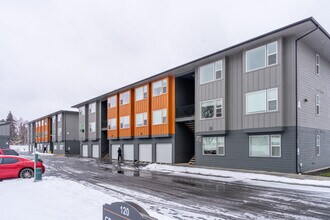 120 N Locust Rd in Spokane Valley, WA - Building Photo - Building Photo