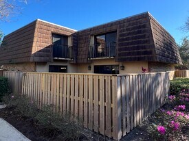 5271 Cypress Ct in Orlando, FL - Building Photo