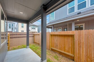 4130 Good Vineyard Ln in Houston, TX - Foto de edificio - Building Photo