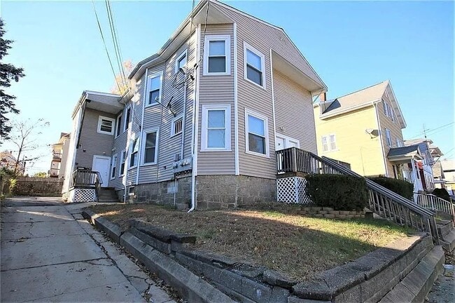 102 1st Ave, Unit 2R