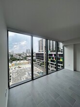 138 NE 22nd St, Unit S9 in Miami, FL - Foto de edificio - Building Photo