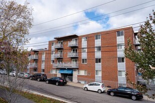 170 Parker Hill Ave in Boston, MA - Building Photo