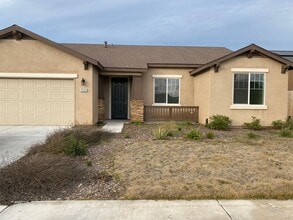 2535 Orange Ct in Kingsburg, CA - Building Photo - Building Photo