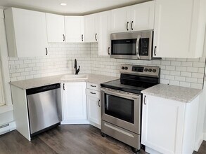 50 Grove St in Hopkinton, MA - Building Photo - Building Photo