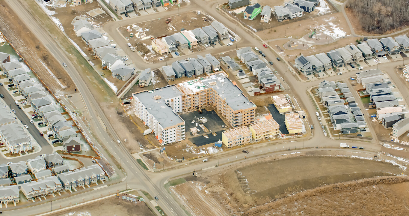 Uplands at Riverview in Edmonton, AB - Building Photo