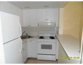 280 S Cypress Rd-Unit -304 in Pompano Beach, FL - Building Photo - Building Photo