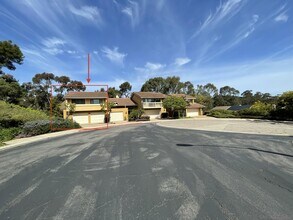 6696 Caminito Sinnecock in San Diego, CA - Building Photo - Building Photo