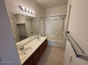 1650 S Crismon Rd in Mesa, AZ - Building Photo - Building Photo