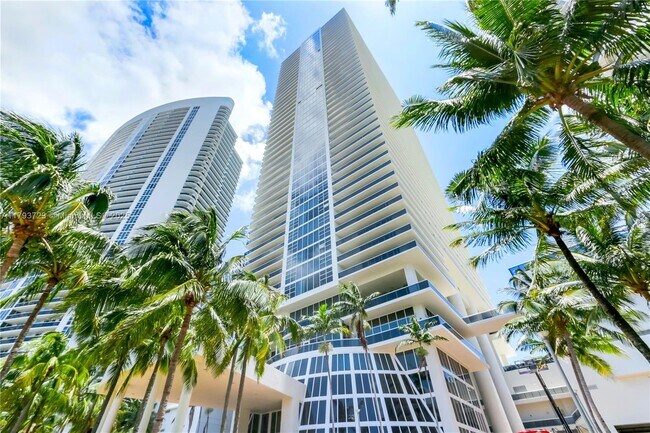 1830 S Ocean Dr, Unit 3312 in Hallandale Beach, FL - Building Photo - Building Photo