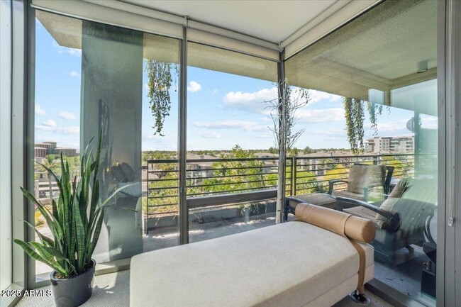 7120 E Kierland Blvd, Unit 511 in Scottsdale, AZ - Building Photo - Building Photo