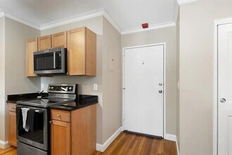 48 Coffey St in Boston, MA - Building Photo - Building Photo