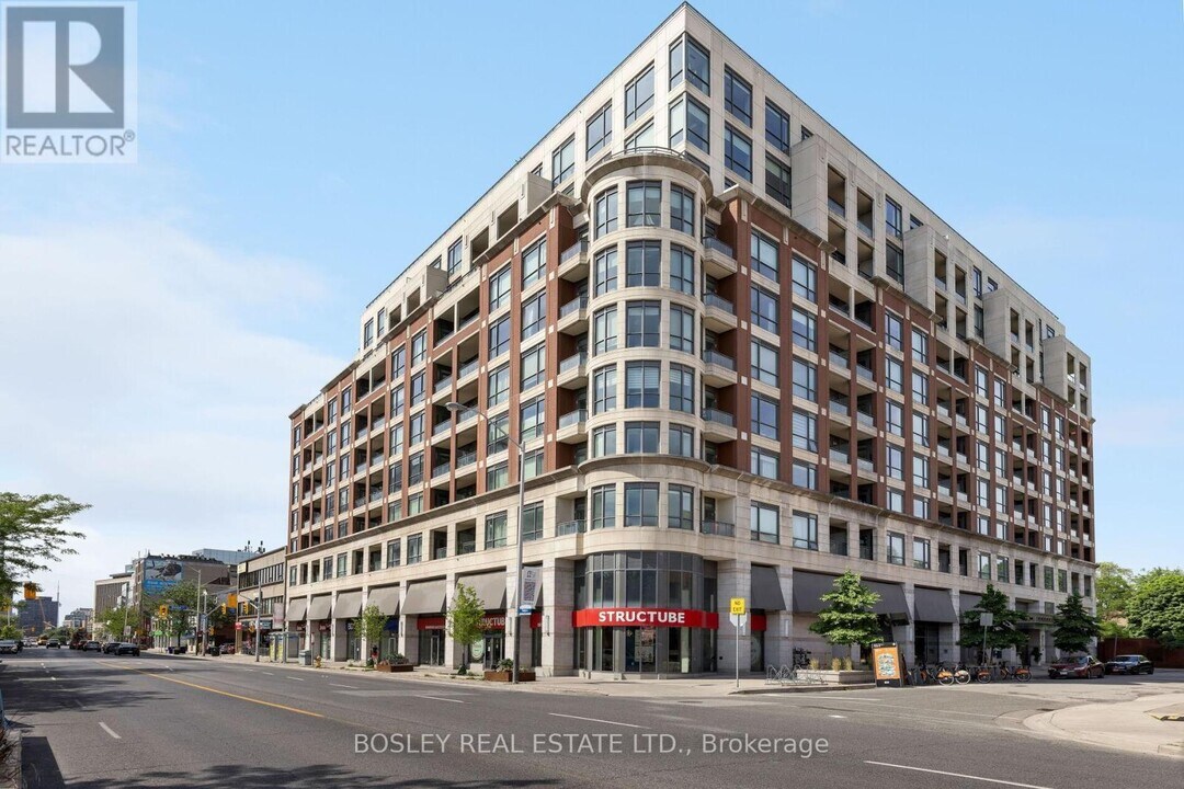 23-423 Glebe Rd W in Toronto, ON - Building Photo