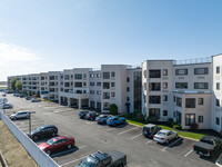 Wharfside Condominiums in Freeport, NY - Building Photo - Building Photo