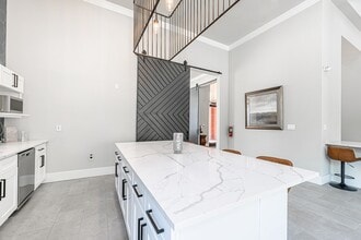 Oasis at Piney Point in Houston, TX - Building Photo - Building Photo