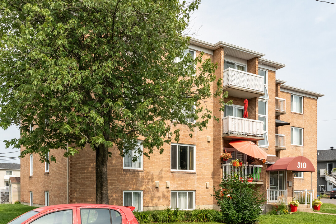 310 Joseph-Isabelle Rue in Québec, QC - Building Photo