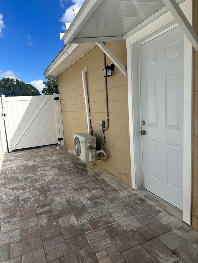 12279 Florida Woods Ln, Unit 1
