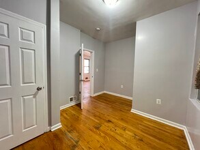 65 Hawkins St in Newark, NJ - Building Photo - Building Photo