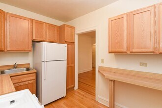 2850 W Cullom Ave, Unit M02H in Chicago, IL - Foto de edificio - Building Photo