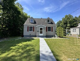225 Battis Rd in Hamden, CT - Building Photo