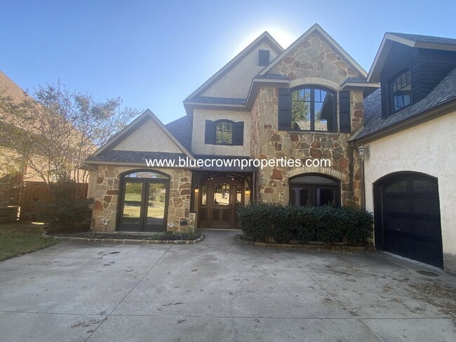 property at 14 Tennis Village Dr