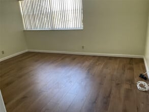 3363 Spanish Moss Terrace in Lauderhill, FL - Building Photo - Building Photo